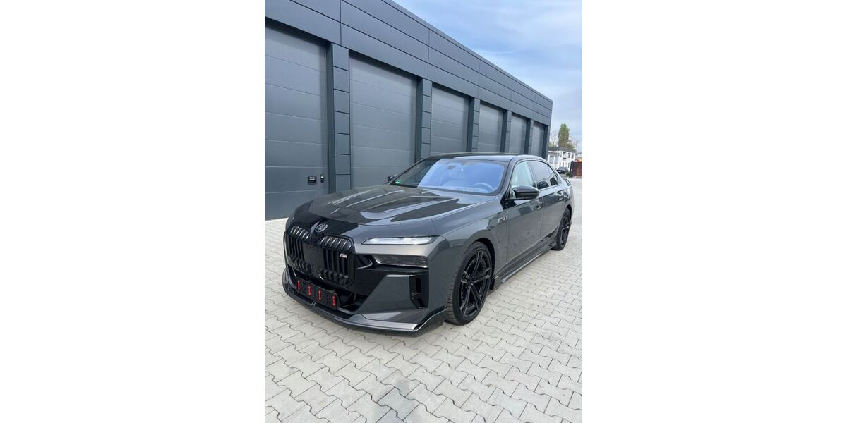 BMW M760 1.684 km 139.000 &euro; Erkrath 40699