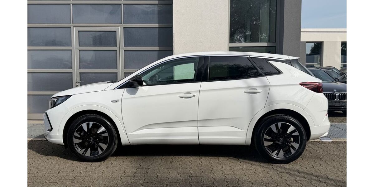 Opel Grandland (X) 84.467 km 17.990 &euro; Hilden 40721