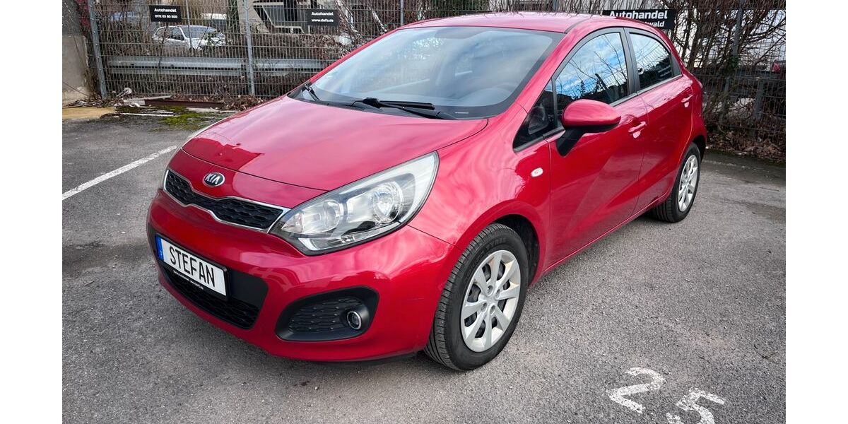 Kia Rio 136.000 km 5.500 &euro; Neuss 41472