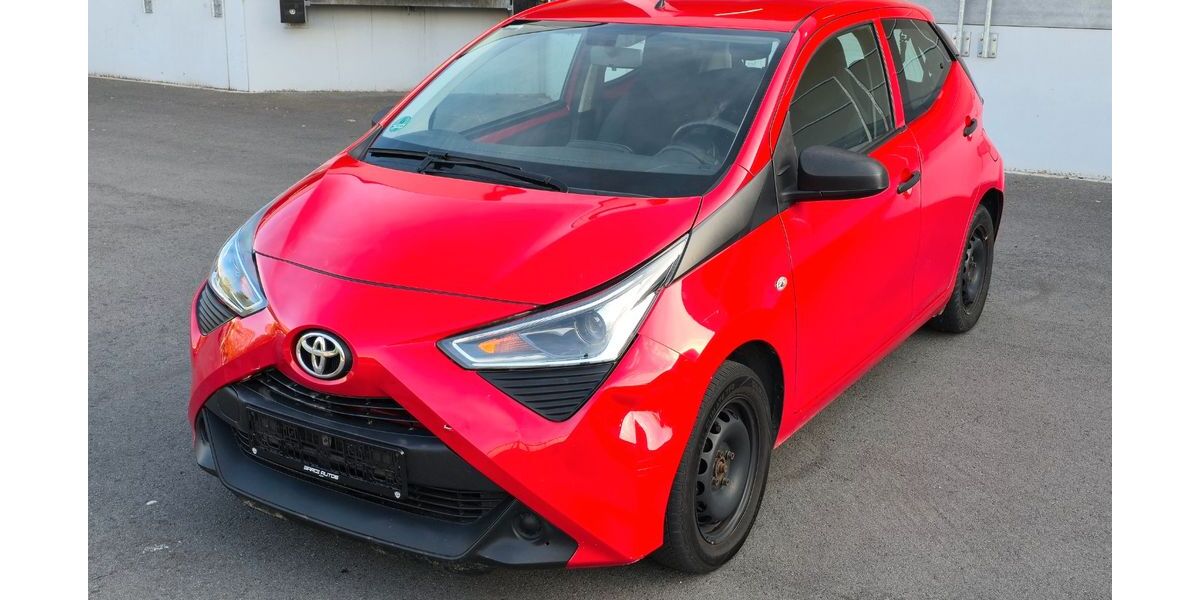 Toyota Aygo (X) 187.000 km 4.878 &euro; Neuss 41472