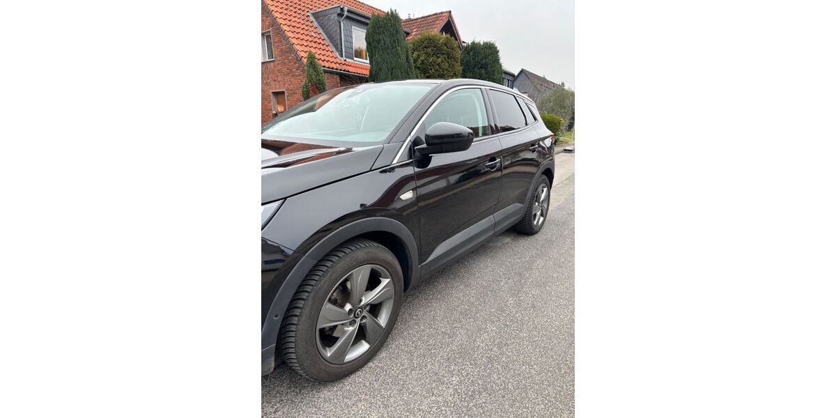 Opel Grandland (X) 98.200 km 14.500 &euro; Düsseldorf 40229