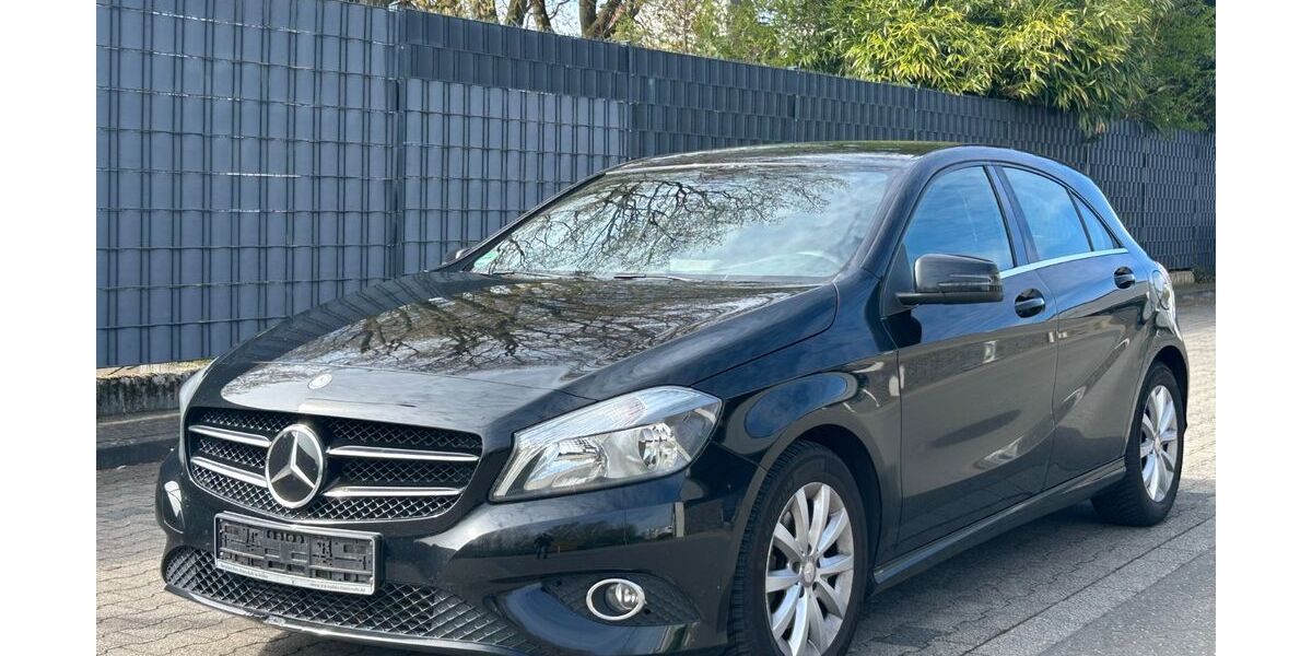 Mercedes-Benz A 180 97.500 km 8.999 &euro; Solingen 42655