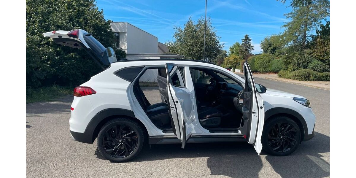 Hyundai TUCSON 56.686 km 17.330 &euro; Düsseldorf Stockum 40468