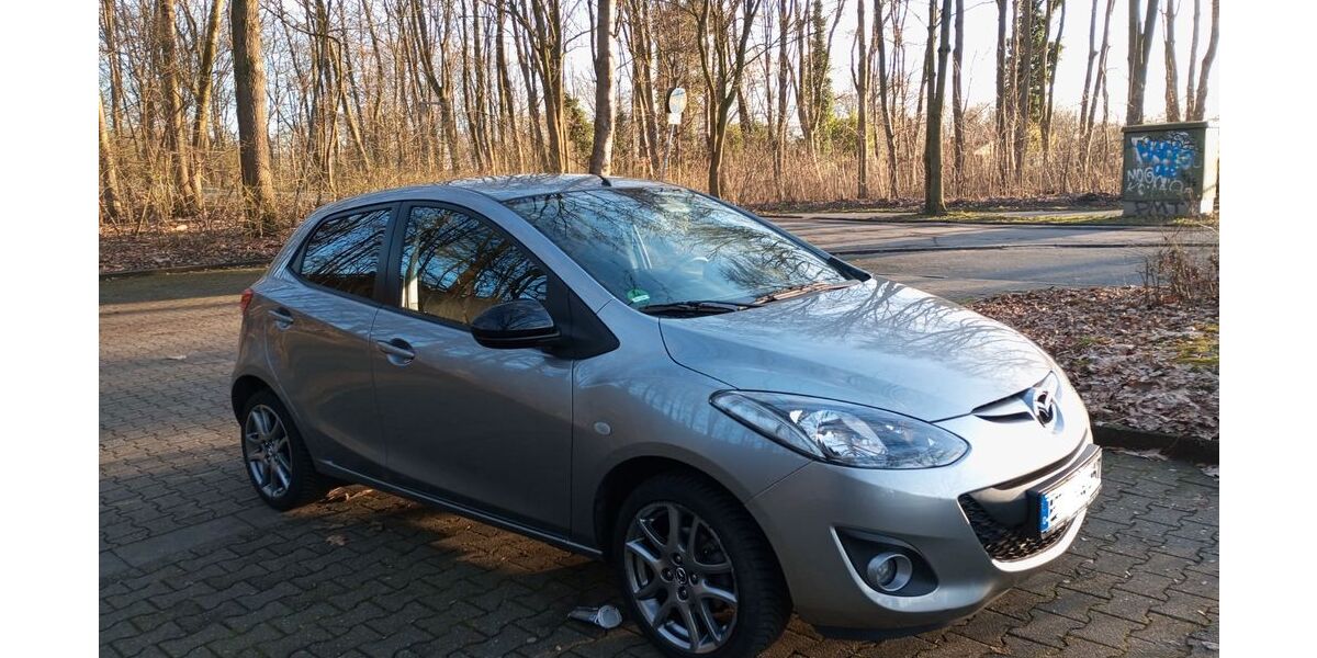Mazda 2 24.000 km 7.400 &euro; Gelsenkirchen 45891