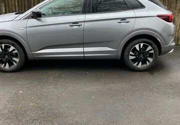Opel Grandland (X) 13.414 km 11.990 &euro; Hilden 40721