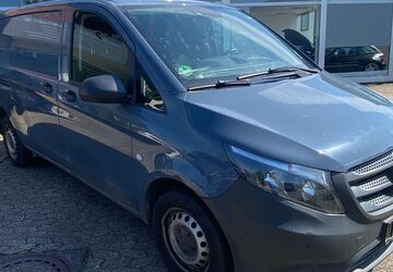 Mercedes-Benz Vito 106.568 km 10.900 &euro; Hilden 40721