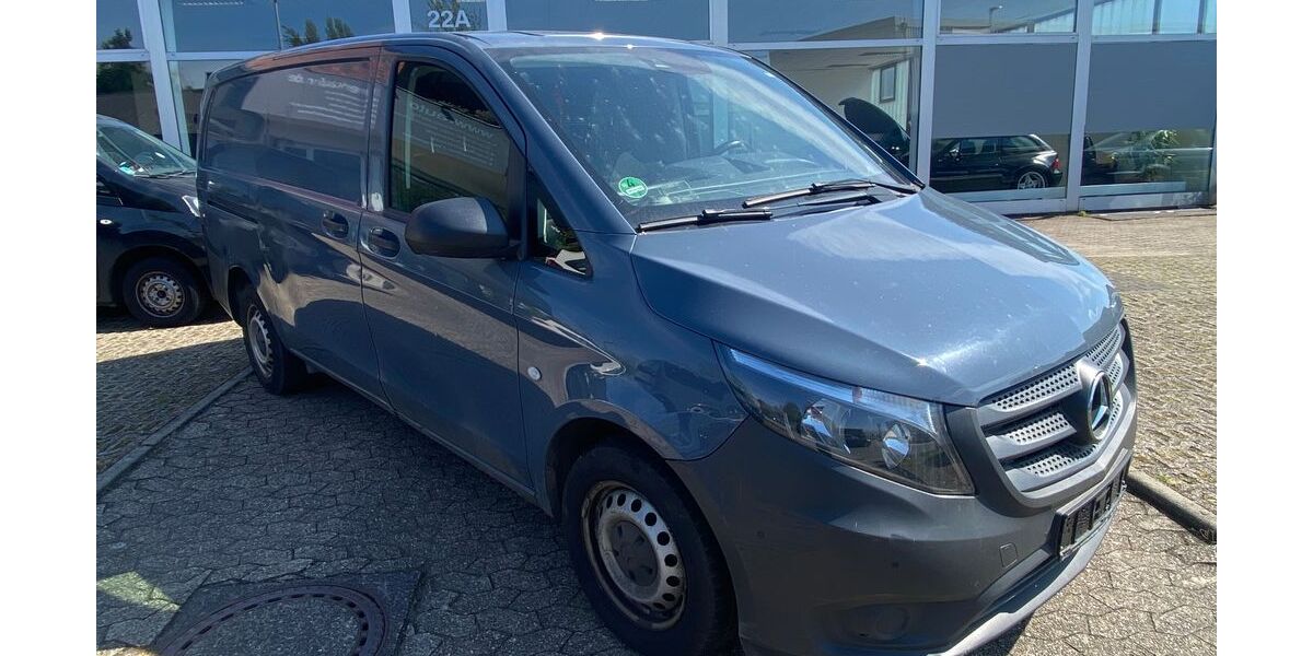 Mercedes-Benz Vito 106.568 km 10.900 &euro; Hilden 40721