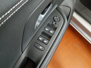 Opel Mokka Ultimate Matrix Kam SHZ LHZ Navi ACC 30.476 km 21.290 &euro; HAAN 42781