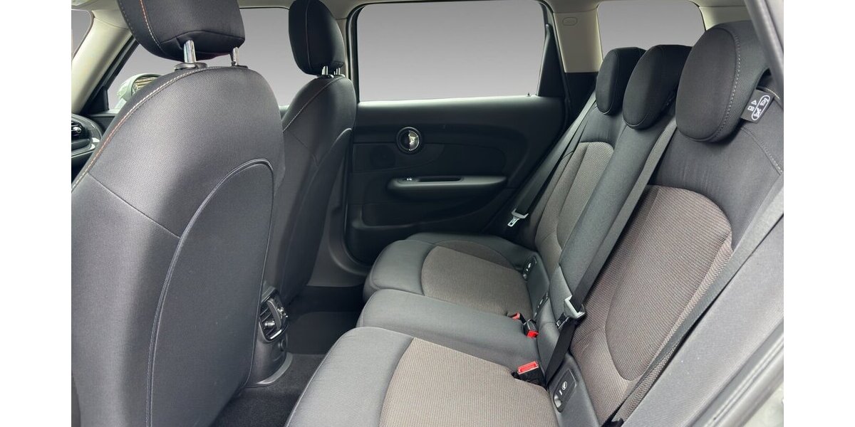 Mini One Clubman PDC SHZ Klima 91.130 km 11.800 &euro; Wuppertal 42327