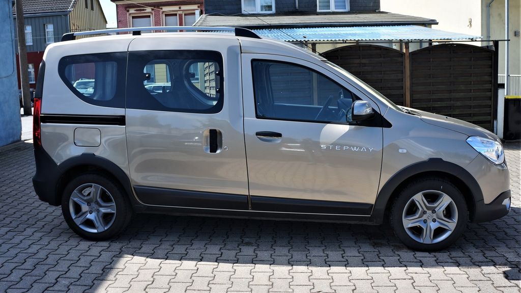 Dacia Dokker 40.900 km 16.480 &euro; Solingen 42651