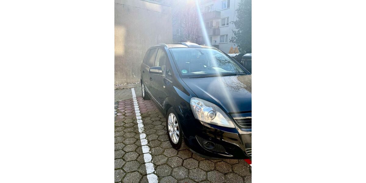 Opel Zafira 174.000 km 3.900 &euro; Essen 45141