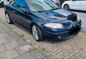 Renault Megane 121.000 km 2.500 &euro; Heiligenhaus 42579