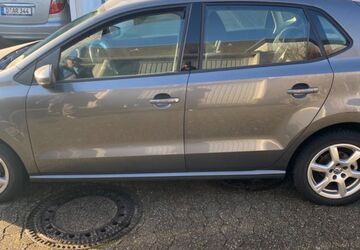 VW Polo 23.789 km 9.199 &euro; Düsseldorf 40470