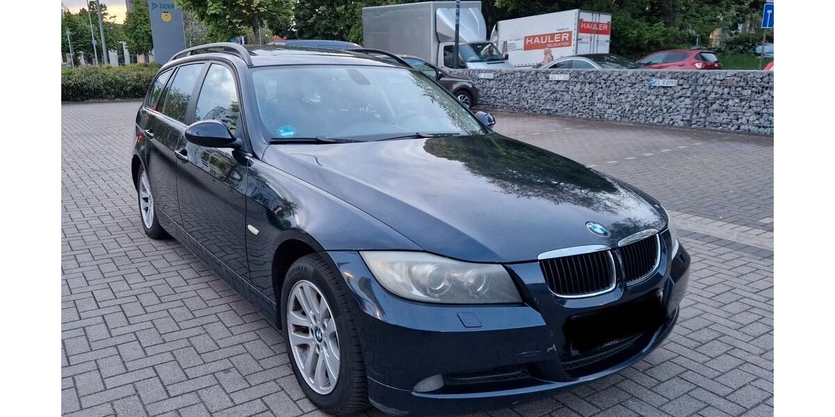 BMW 320 220.000 km 1.690 &euro; Duisburg 47053