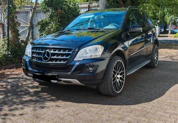 Mercedes-Benz ML 320 150.800 km 10.000 &euro; Herne 44649