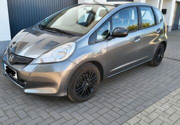 Honda Jazz 96.400 km 7.390 &euro; Remscheid 42855