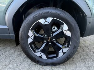 Dacia DUSTER HYBRID 140 1.6 Extreme +CarPlay+360 Cam+ 4.225 km 25.498 &euro; Meerbusch 40667