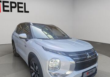 Mitsubishi Plug-in Hybrid Outlander 3.000 km 52.990 &euro; Wuppertal 42117