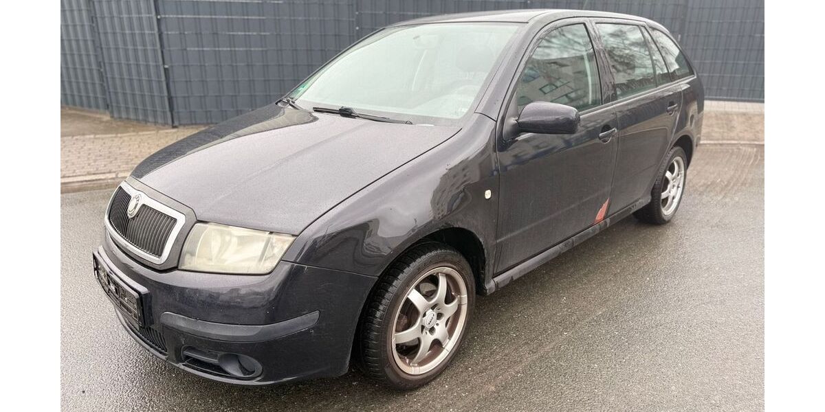 Skoda Fabia 148.000 km 799 &euro; Essen 45356