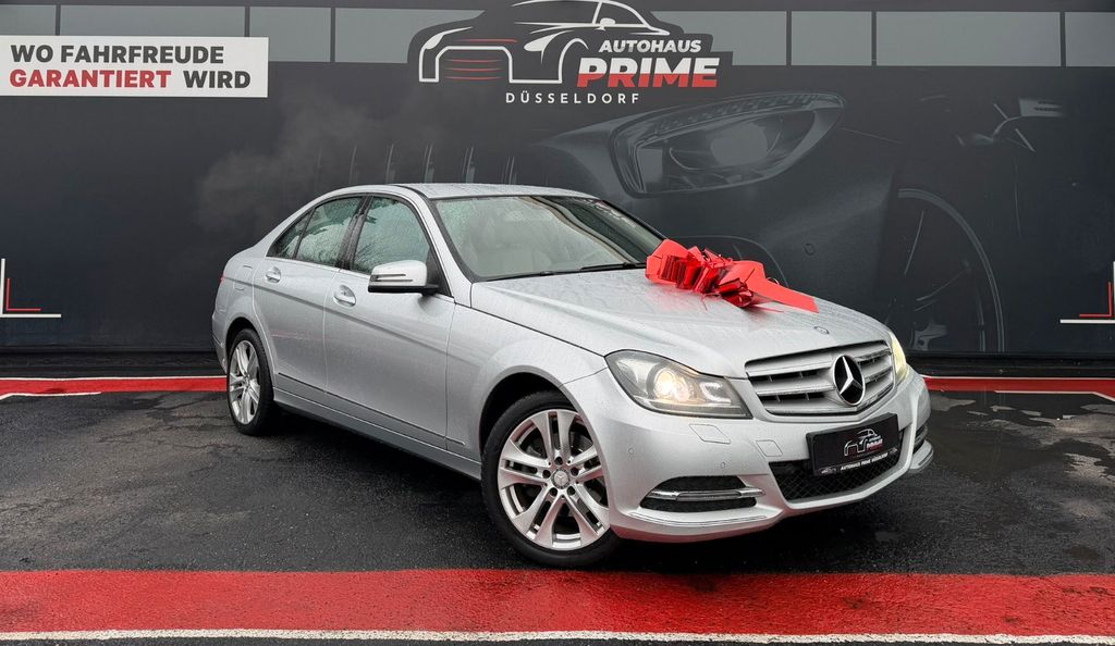 Mercedes-Benz C 250 175.725 km 10.300 &euro; Düsseldorf 40591
