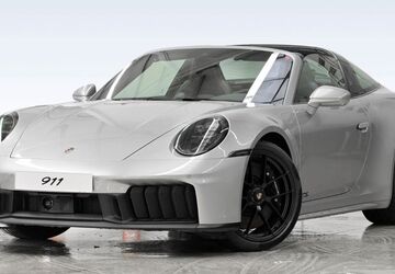 Porsche 992 9.900 km 199.900 &euro; Düsseldorf 40468