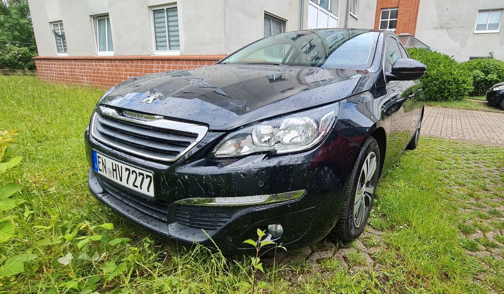 Peugeot 308 202.000 km 5.750 &euro; Hattingen 45527