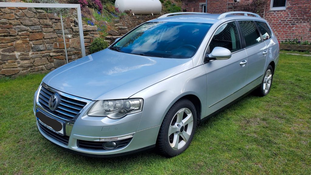 VW Passat Variant 220.000 km 5.000 &euro; Velbert 42555