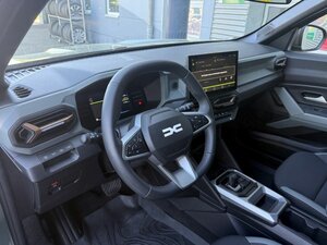 Dacia DUSTER HYBRID 140 1.6 Extreme +CarPlay+360 Cam+ 4.225 km 25.498 &euro; Meerbusch 40667