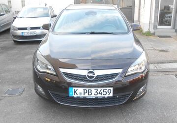 Opel Astra 200.000 km 4.750 &euro; Düsseldorf 40625