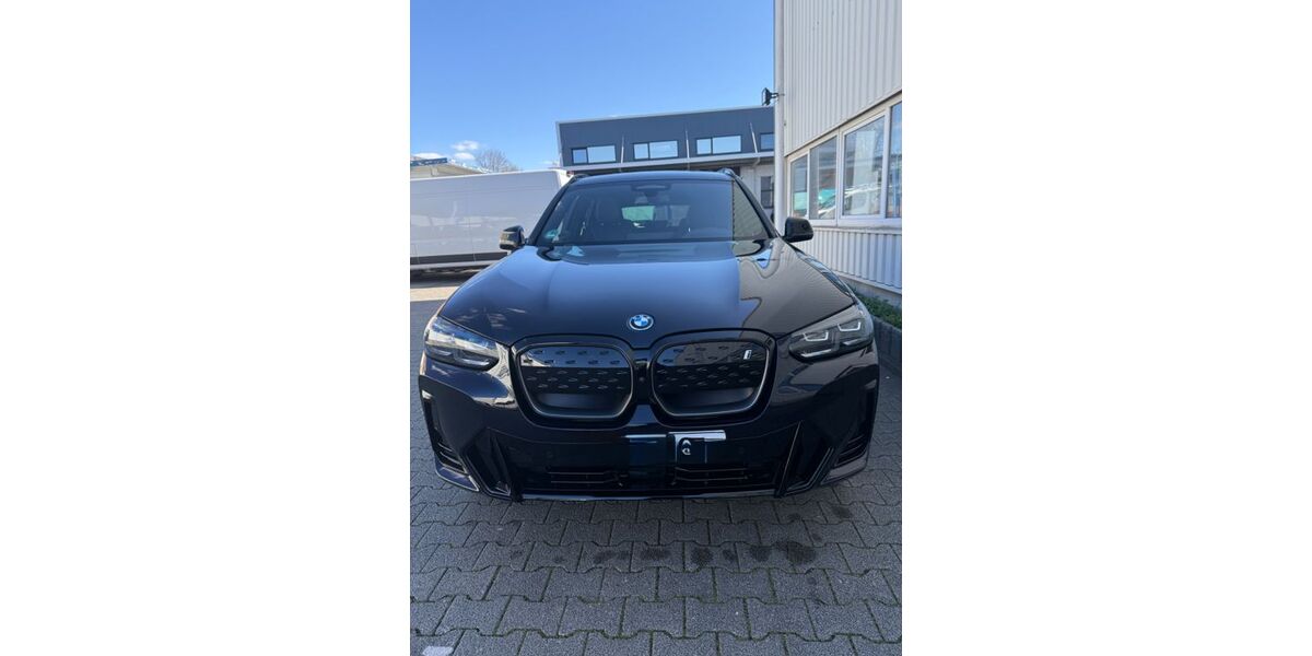 BMW iX3 22.500 km 43.700 &euro; Erkrath 40699