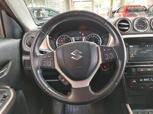 Suzuki Vitara 1.6 Limited 4x4 Pano Navi SHZ Kam 59.300 km 16.740 &euro; HAAN 42781