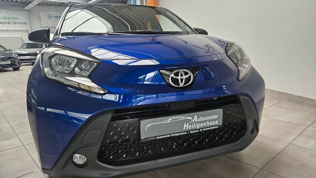 Toyota Aygo (X) 12.730 km 18.980 &euro; Heiligenhaus 42579