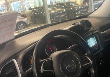 Jeep Renegade 91.000 km 11.700 &euro; Düsseldorf 40225