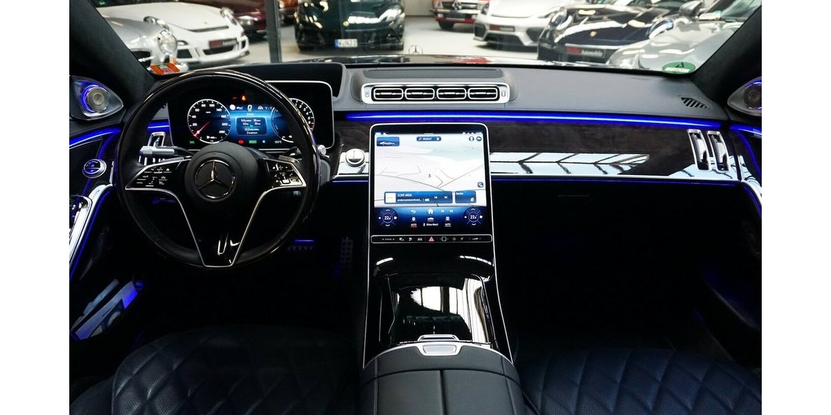 Mercedes-Benz S 580 e 4M AMG HA-Lenk.Exkl. Fond TV 4D NP209.- 33.580 km 109.600 &euro; Wuppertal 42327