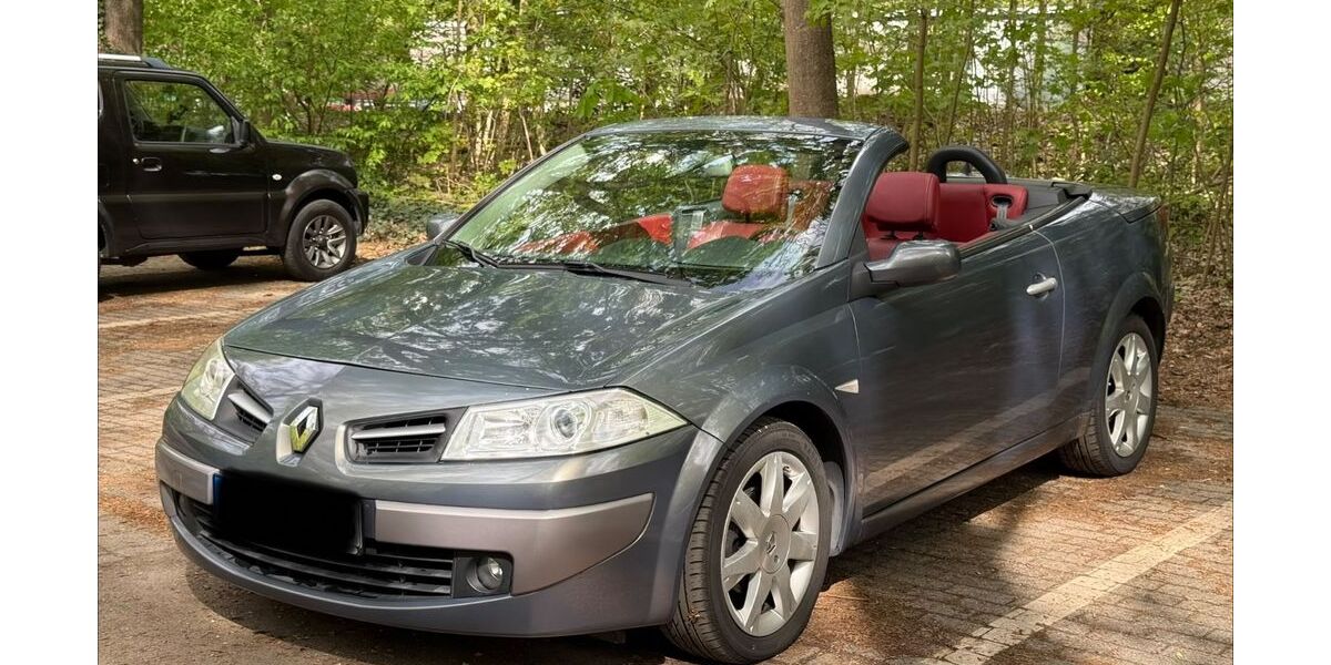 Renault Megane 126.000 km 2.900 &euro; Hilden 40721