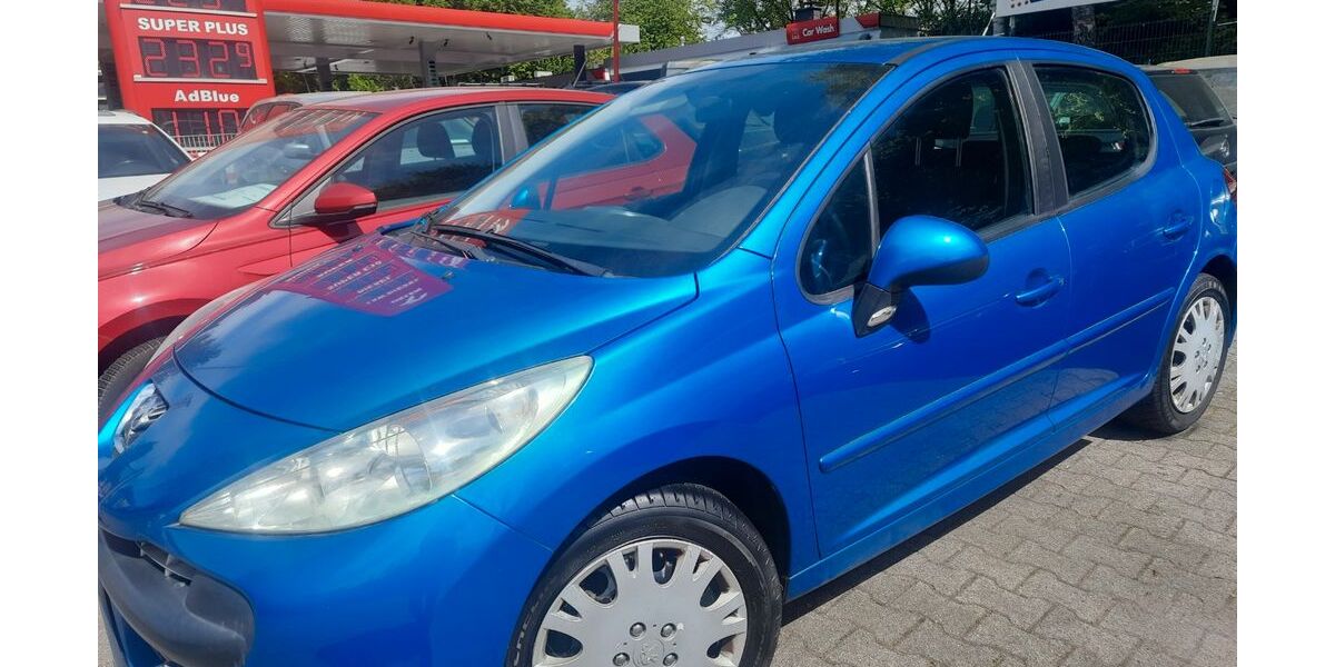 Peugeot 207 118.000 km 2.950 &euro; Essen 45276