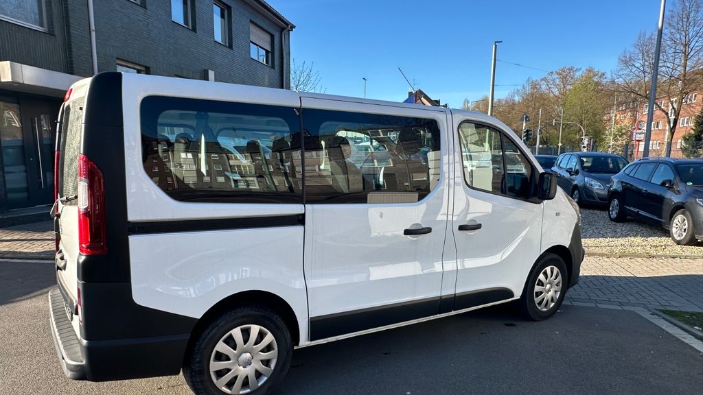 Opel Vivaro 50.000 km 17.880 &euro; Duisburg 47138