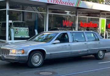 Cadillac Fleetwood 100.000 km 5.290 &euro; Düsseldorf (Unterrath) 40468