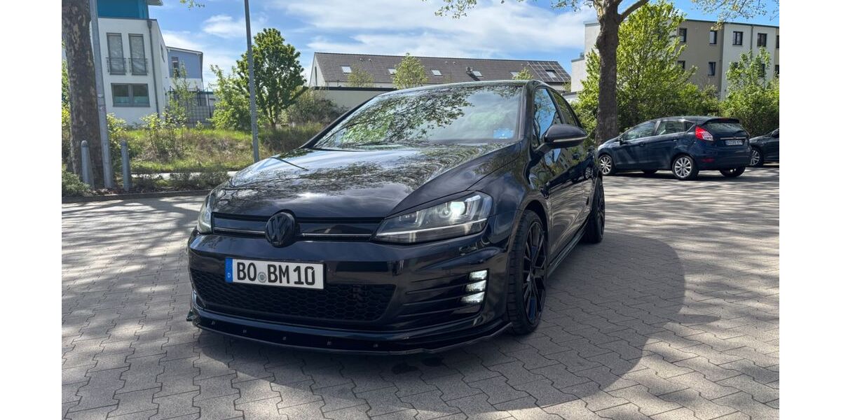 VW Golf 192.000 km 13.200 &euro; Bochum 44879