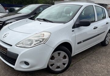 Renault Clio 80.783 km 5.890 &euro; Düsseldorf 40549