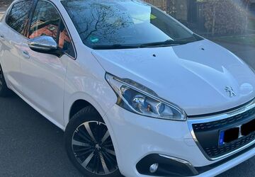 Peugeot 208 139.000 km 5.600 &euro; Essen 45329