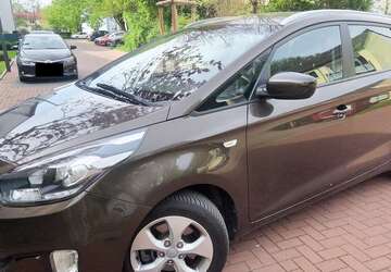Kia Carens 56.500 km 8.500 &euro; Bottrop, Stadt 46240