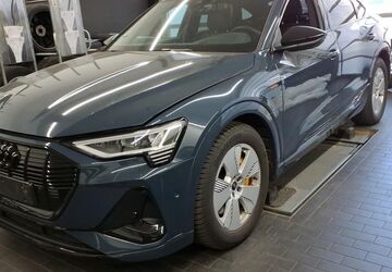 Audi e-tron 95.028 km 33.085 &euro; Hagen 58091