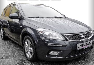 Kia ceed Sportswagon 143.480 km 7.490 &euro; Solingen 42697