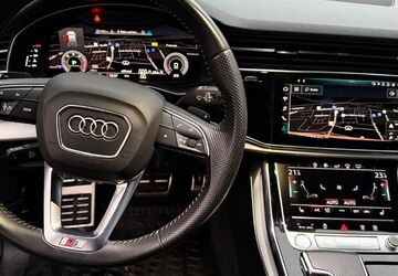 Audi Q7 130.000 km 42.900 &euro; Bochum 44795