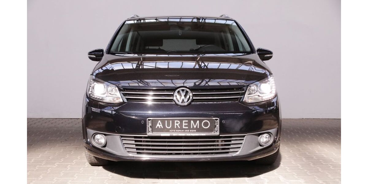 VW Touran 125.150 km 13.500 &euro; Düsseldorf 40233