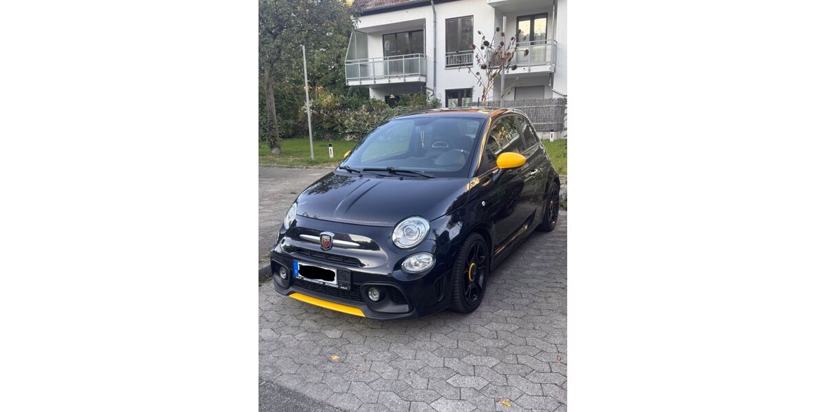 Abarth 595 84.000 km 13.990 &euro; Düsseldorf 40625