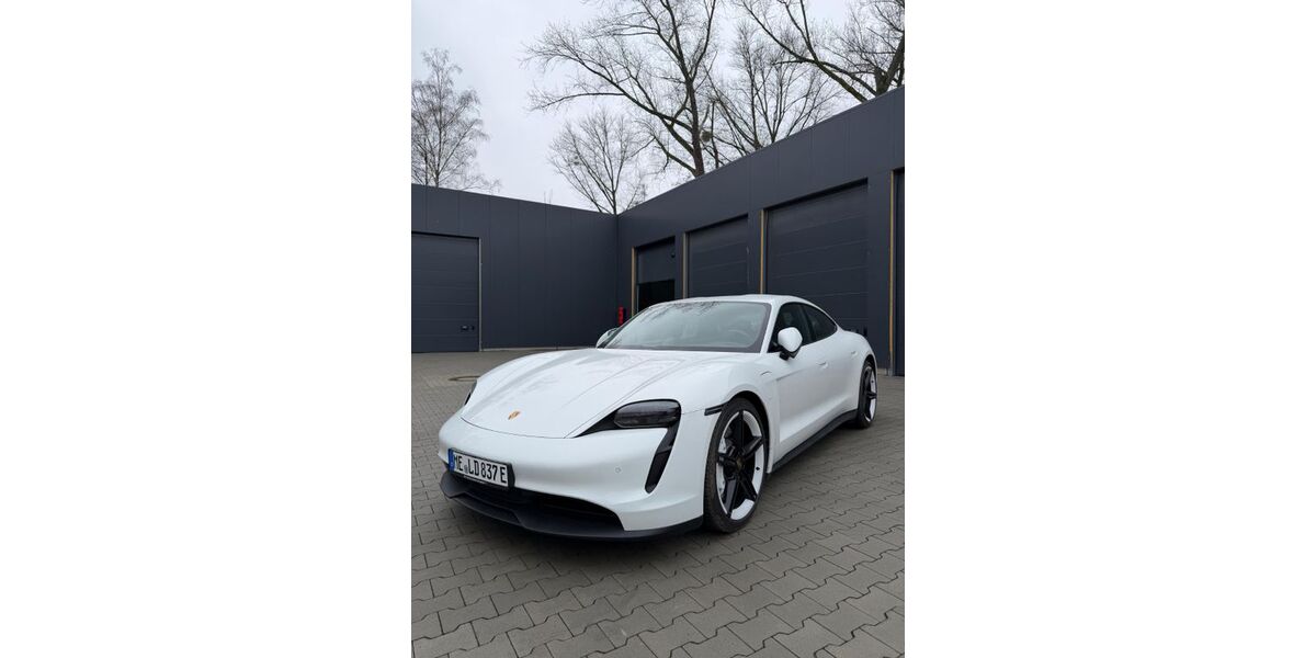 Porsche Taycan 30.991 km 59.000 &euro; Erkrath 40699