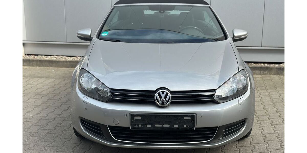 VW Golf 104.000 km 7.290 &euro; Düsseldorf - Bezirk 8 40231