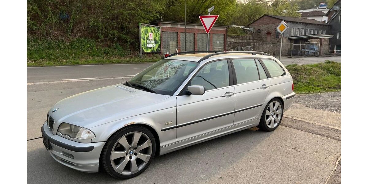 BMW 330 320.000 km 1.850 &euro; Wetter Ruhr 58300